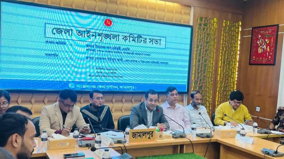 দেশে সারের সংকট নেই, বিতরণে মনিটরিং জোরদারের নির্দেশ প্রতিমন্ত্রীর